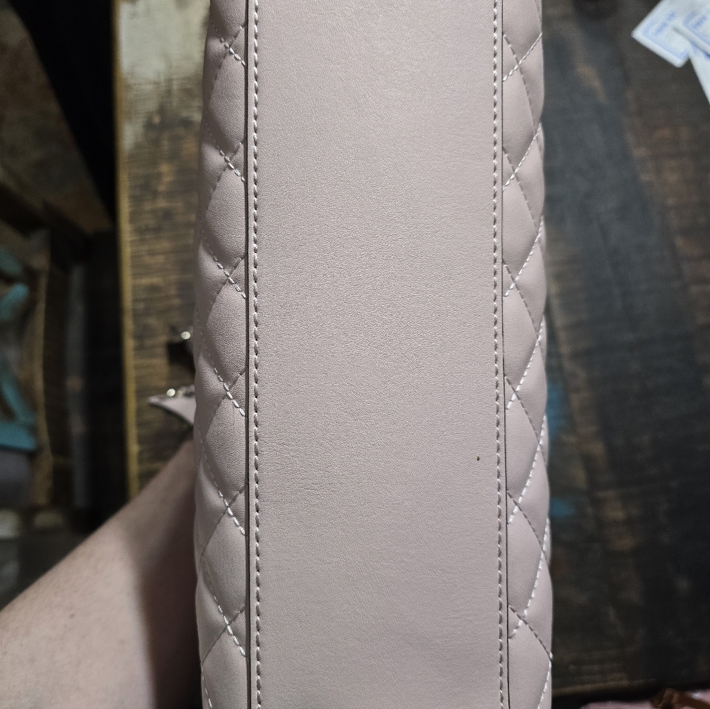 GUESS Quilted Pink Handbag - Picture 9 of 10